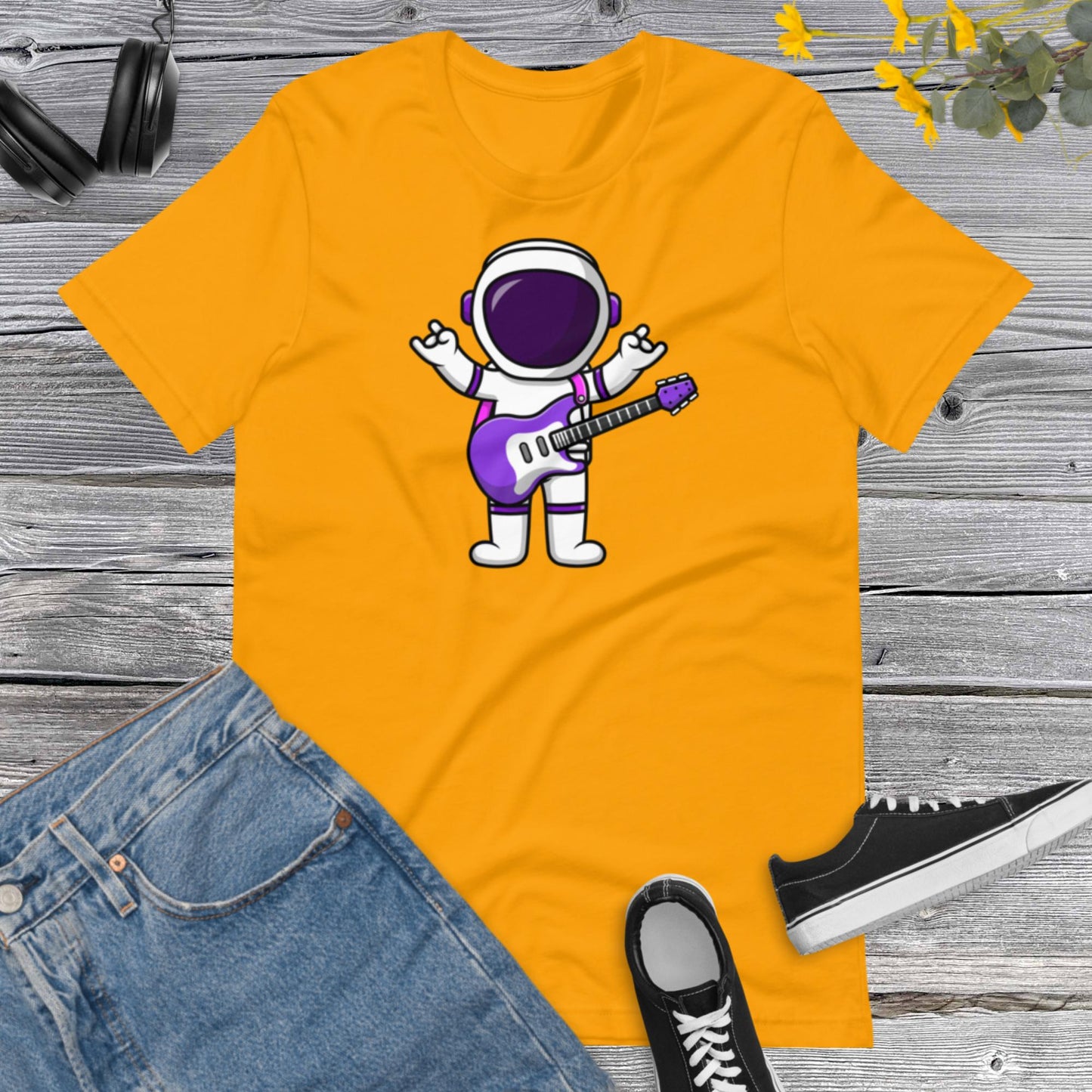 Astronaut Playing Electric Guitar Cartoon, I Love Musica, Guitar Lover, Cute Astronaut Unisex t-shirt