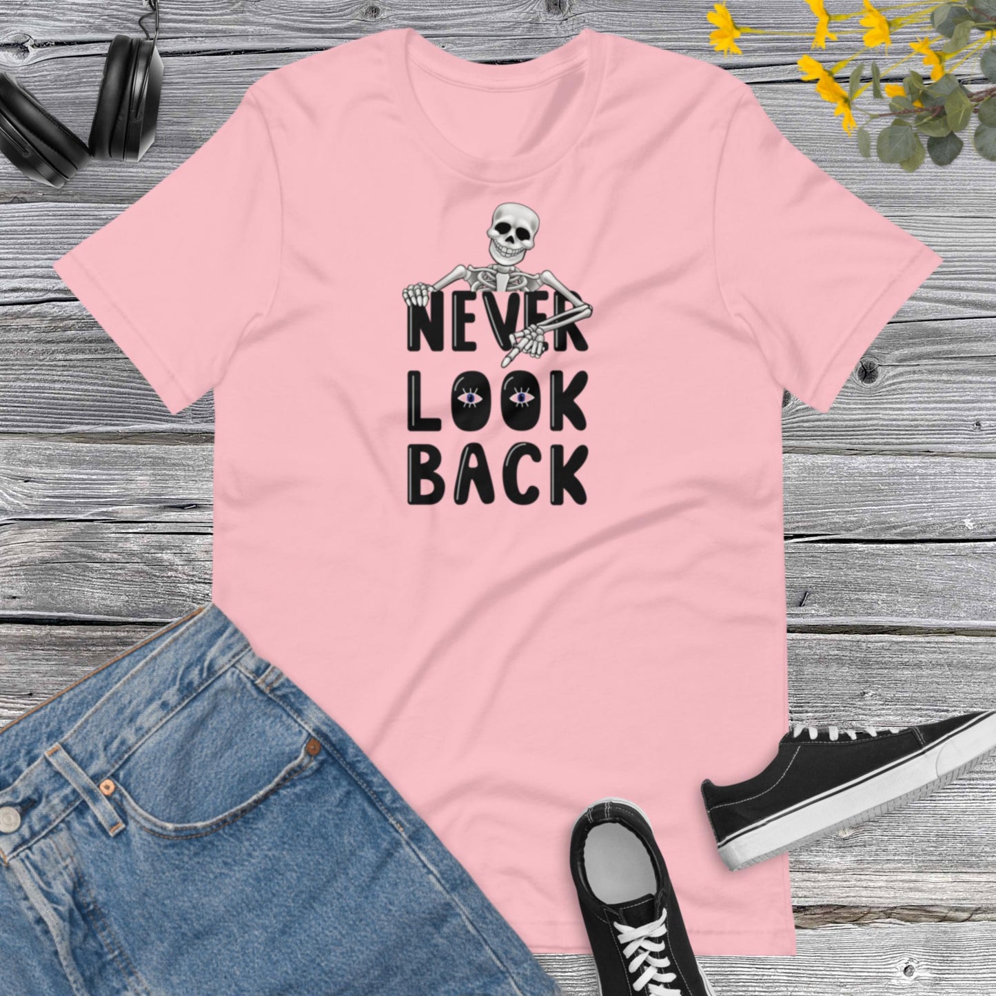 Never Look Back Skeleton, Halloween Skeleton, Spooky Season T-shirt, Funny Halloween Unisex t-shirt