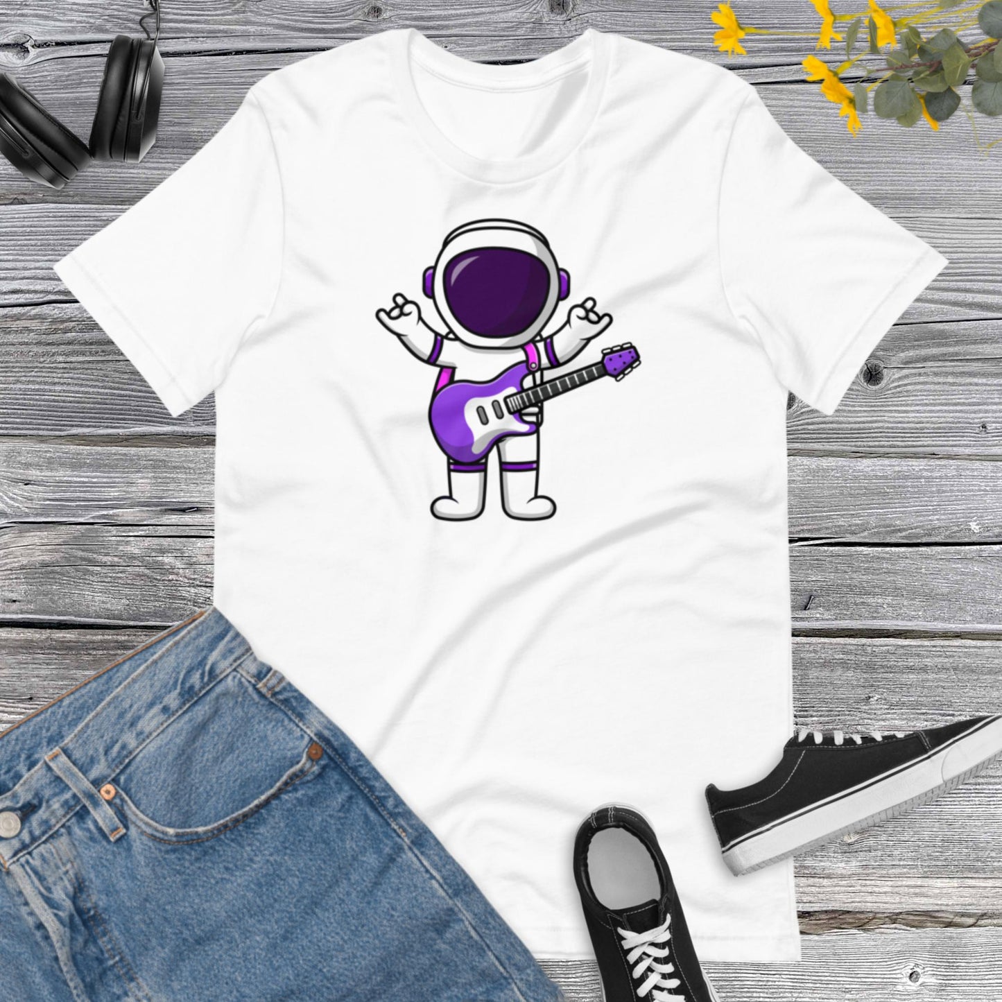 Astronaut Playing Electric Guitar Cartoon, I Love Musica, Guitar Lover, Cute Astronaut Unisex t-shirt
