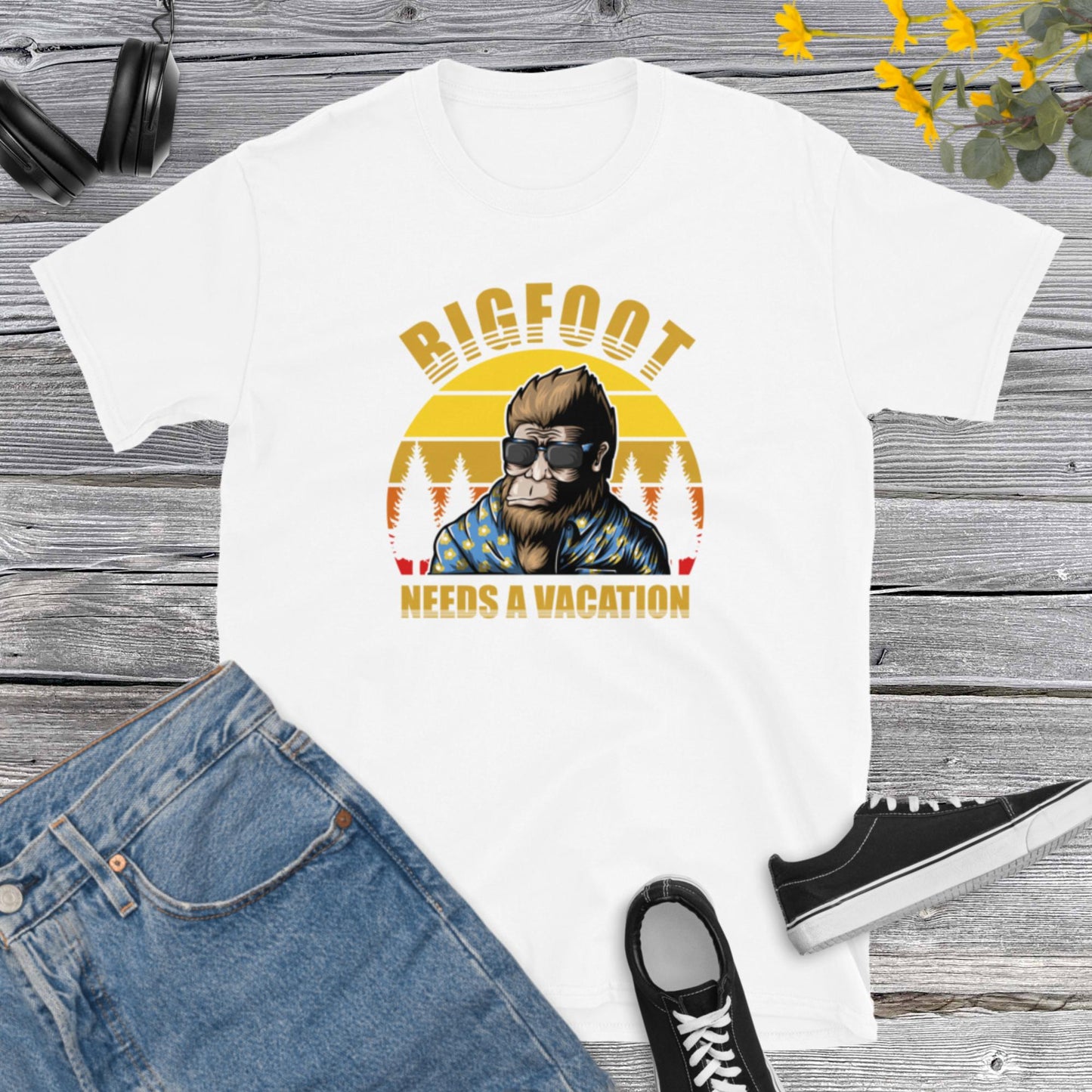 Bigfoot Needs A Vacation, Vacation Shirt, Beach T-shirt Kids Men Women, Shirt for Dad, Travel Family Shirts Group Short-Sleeve Unisex T-Shirt