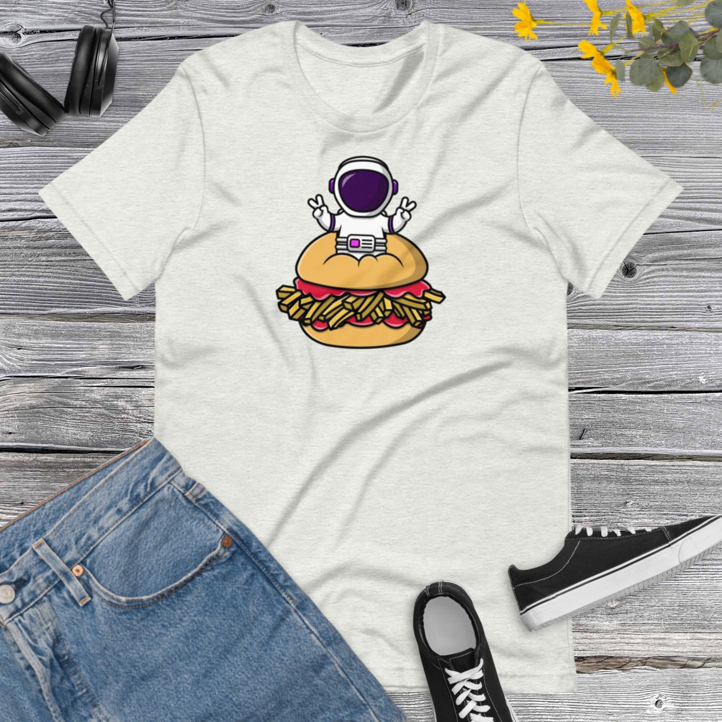 Astronaut Burger Unisex T-Shirt, Cute Astronaut Peace, Burger Lover, Burger Shirt, Foodie Lover Unisex t-shirt