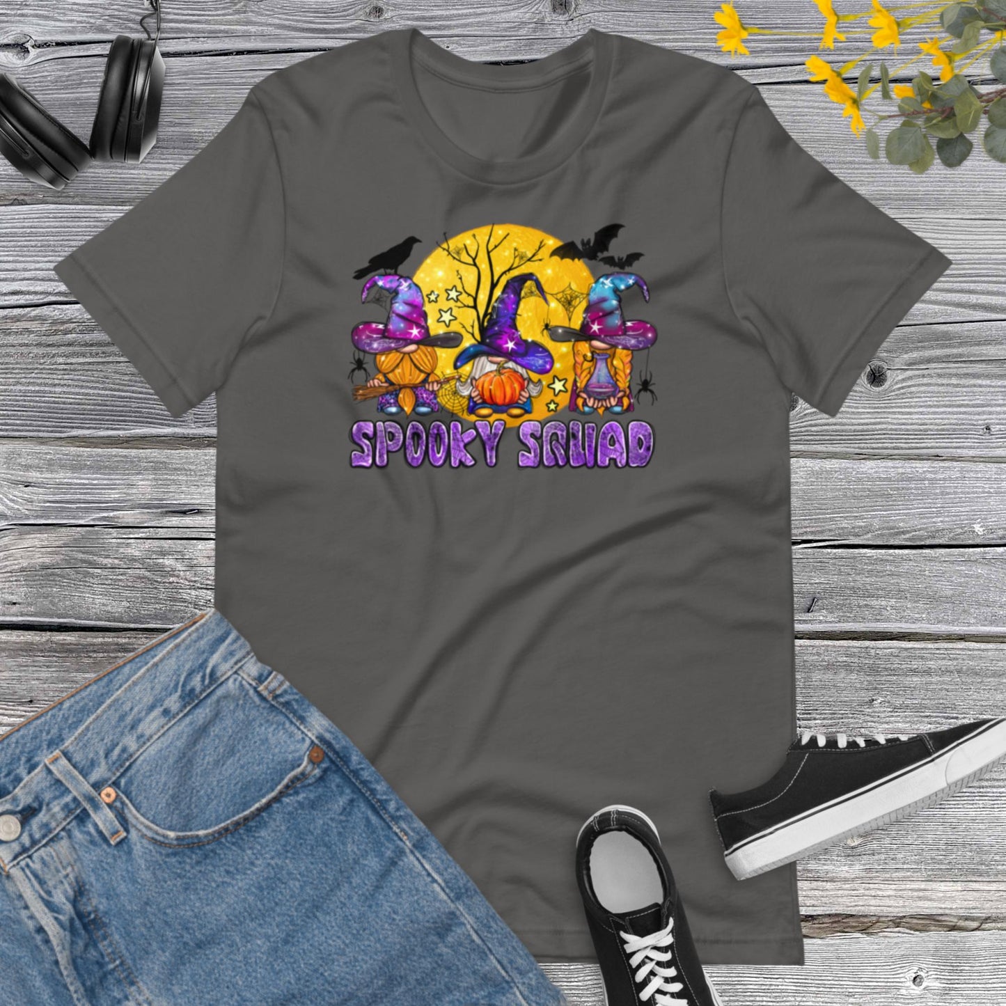 Spooky Squad, Halloween Witch Gnomes, Halloween Gnomes, Western Halloween Unisex t-shirt