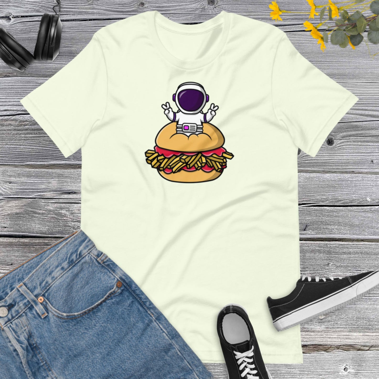 Astronaut Burger Unisex T-Shirt, Cute Astronaut Peace, Burger Lover, Burger Shirt, Foodie Lover Unisex t-shirt