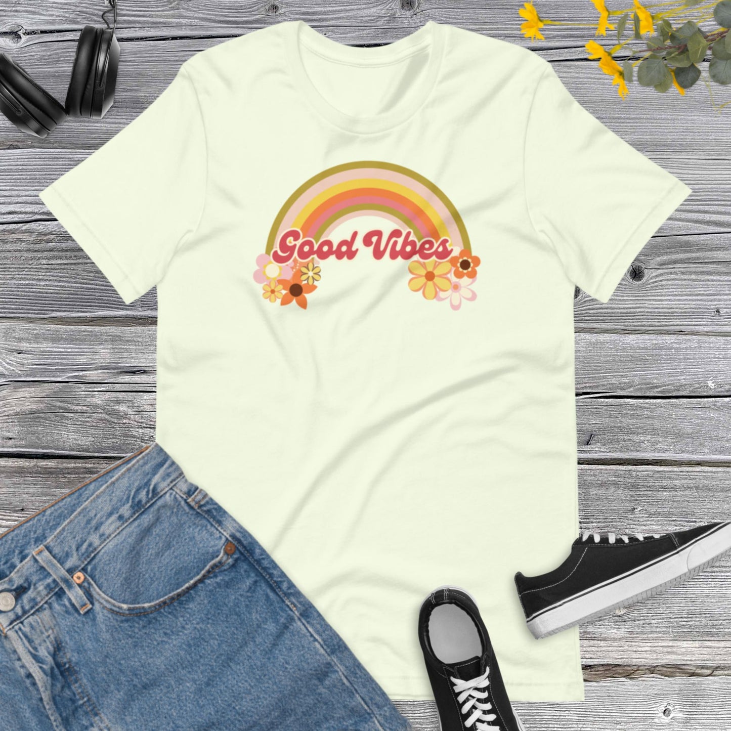 Retro Good Vibes Flowers, Raimbow flowers, Vintage Raimbow, Inspirational Positivity Shirt, Positive Feelings Unisex t-shirt