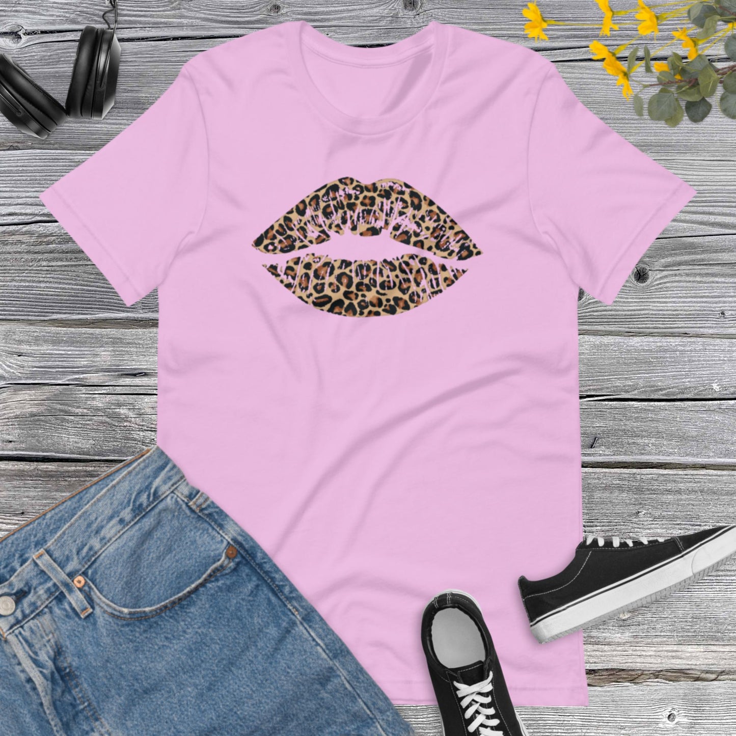 Super Cute Leopard Print Lips, Cheetah Print Lips, Leopard Lover Unisex t-shirt