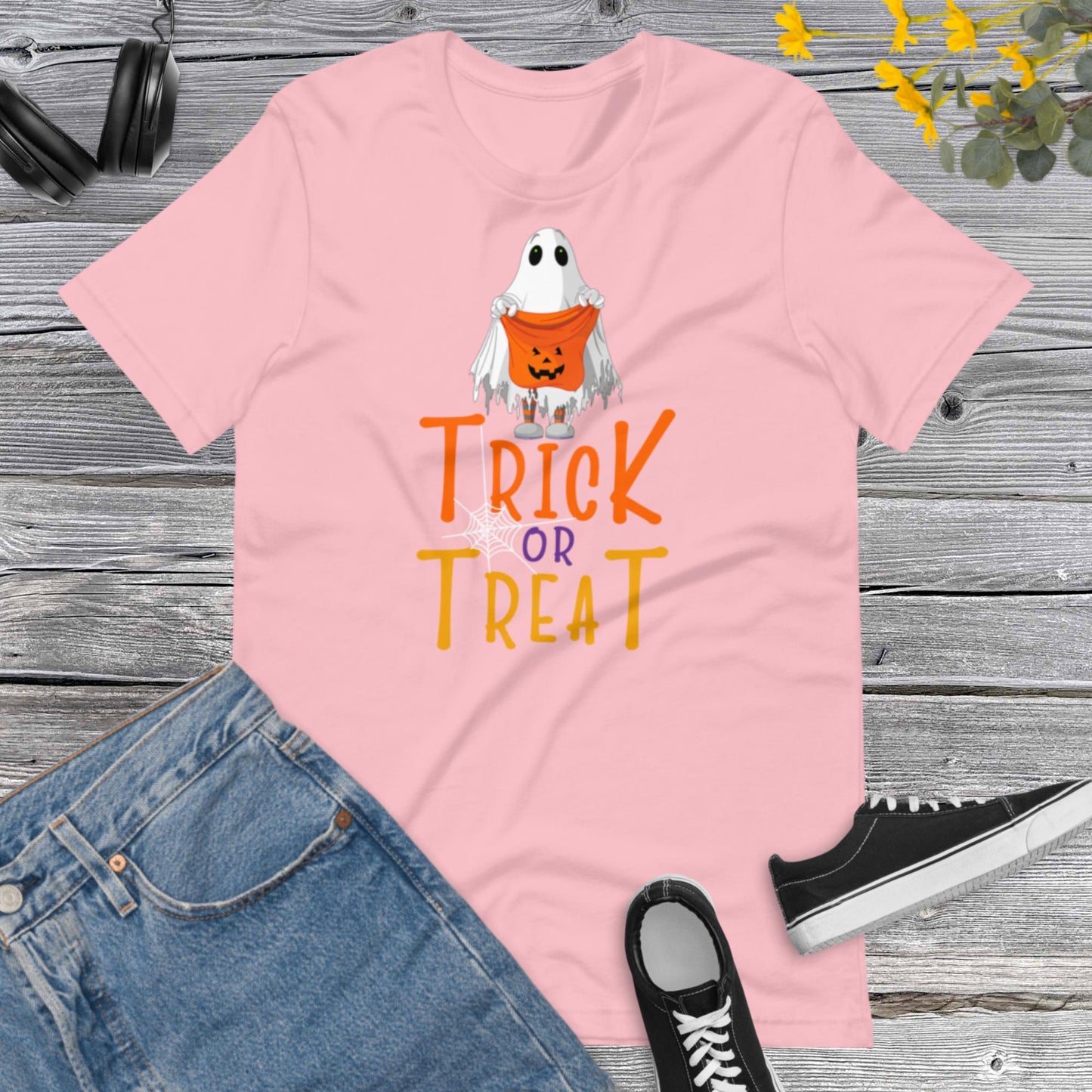 Trick or Treat Ghost Halloween Shirt, Halloween T-shirt, Ghost T-shirt, Trick or Treat, Spooky Unisex t-shirt