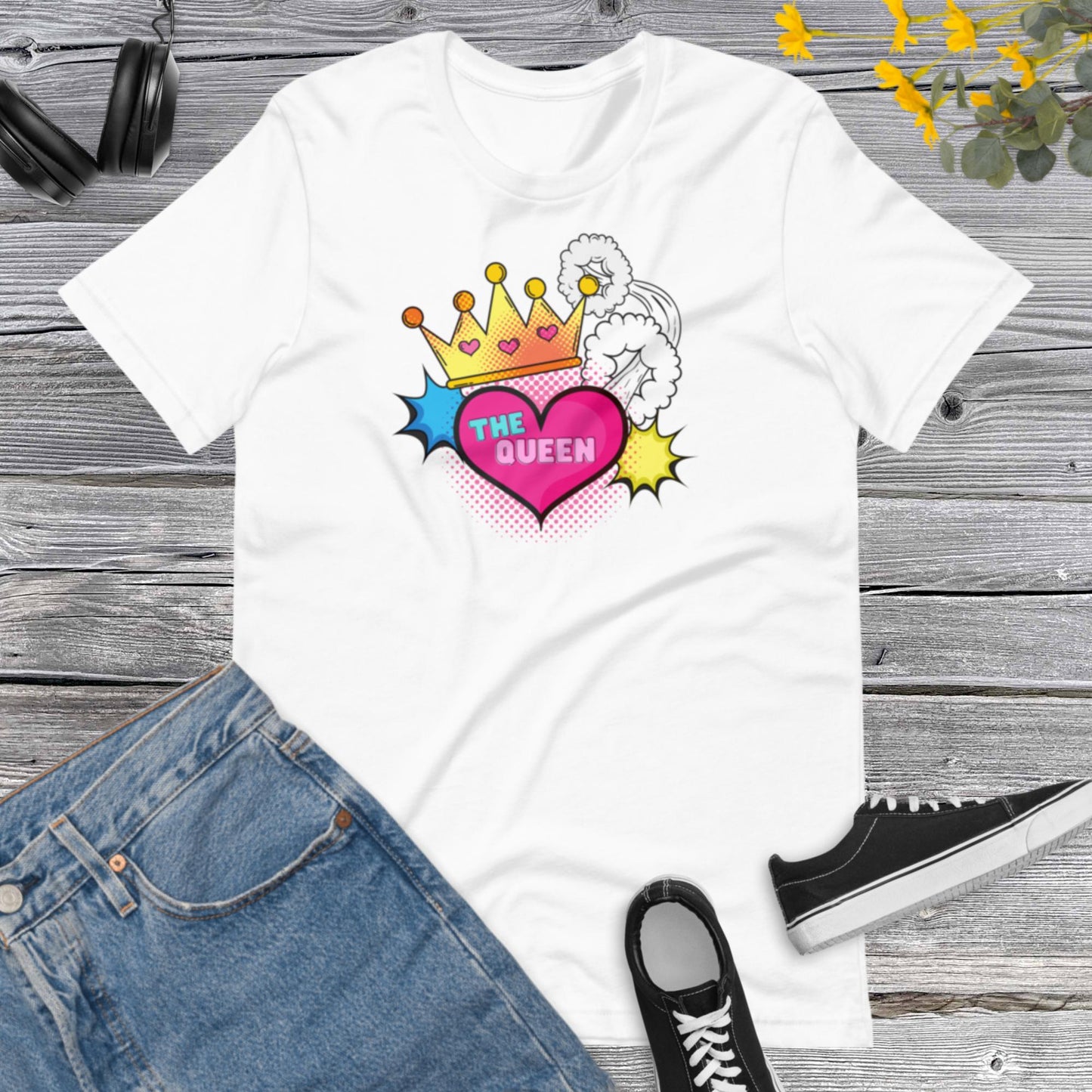 The Queen Good Luck Pop Art Style, Retro Design The Queen t-Shirt, Retro Comic Style, Pop Art Design The Queen Unisex t-shirt